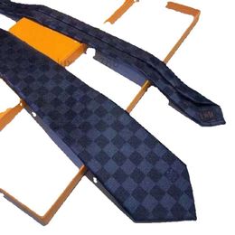 넥 Mens Necktie Damier Quilted Ties 격자 무늬 디자이너 Silk Tie Box Black Blue White 83K5# GG