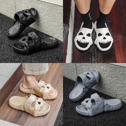 Summer Men's and Women's Slippers Solid Color Skull Head Flat Heel Sandals Pauladau Designer High Quality Fashion Slippers Waterproof Beach Sports Slippers GAI