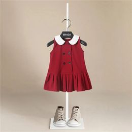 Baby Girls Sukienka Ubrania dla dzieci Doll Kołnierz Bez rękawów sukienki księżniczki Dwuzromijowe sukienki urodzinowe za 1 do 5y 240305