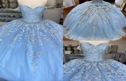 Baby Blue Lace Tulle Sweet 16 Dresses Off The Shoulder Floral Applique Tulle Beaded Corset Back Vestidos De Quinceanera Ball Gowns8277140
