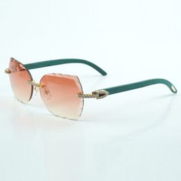 Micro cut fashionable sunglasses lenses with medium diamond 8300817 with natural green wood arm size 18-135 mm