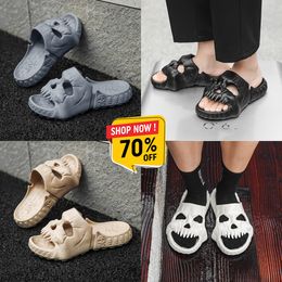Summer Men's and Women's Slippers Solid Color Skull Head Flat Heel Sandals by Yulinst Designer High Quality Fashion Slippers Waterproof Beach Sports Slippers GAI