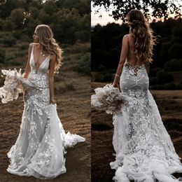 3D Floral Appliques Boho Wedding Dresses Deep V-Neck Sleeveless Sexy Backless Long Country Bridal Gowns Court Train Summer Beach Mermaid Bride Dress 2024