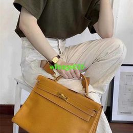 Leather Handmade Handbags HB Ky40 Limited Edition Hand Luggage Bags Cowhide One Shoulder Fitness Crossbody Bags 2024 New High Capacity Bag