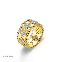 2024 Four Leaf Clover Cleef Ring Kaleidoscope Designer Rings for Women 18K Gold Silver Diamond Nail Ring Luxury Rings Valentine Party Designer Jewelryq3 591