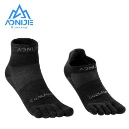 Socks AONIJIE One Pair Lightweight Low Cut Athletic Toe Sports Socks Quarter Socks For Five Toed Barefoot Running Shoes Marathon Race