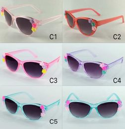 Baroque Cat Eye Kids Sunglasses With Flower Children Sun Glasses Girl Pretty Shade Eyewear UV400 5 Colours Whole3678458