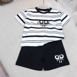 Classics baby clothes Gradient stripe design kids Short sleeve two-piece set girls tracksuits Size 90-150 CM summer boys t shirt and shorts 24Mar