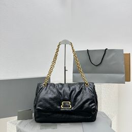 Luxury soft designer shoulder bag black genuine leather 2024 new style fashion mirror quality chain bag two size available handbag large capacity