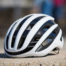 Aero Road Bike Helmet Ultralight Men Mountain Bicycle MTB Women Outdoor Sports Cycling Safety Cap Riding Racing Equipment 240312