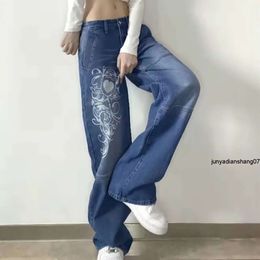 Tasarımcı Kadınların Yüksek Belediye Kot pantolonları, modaya uygun baskı nakış deseni gevşek geniş bacaklı üst düzey kot pantolon için uygundur.