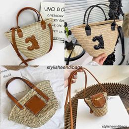 Top Beach Bag Casual Rattan Large Capacity Designer Totes Wicker Woven Straw Women Handbags Panier Palm Leaves Lady Shoulder Crossbody Stylisheendibags