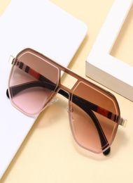 New Korean Style Trend Street Snap Sunglasses Ins European and American Personalized Irregular Trimming Womens Sunglasse3333412