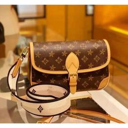 10A Designer Bags Shoulder Bag Totes Luxury old Flower Diane Baguette Handbag lvities purse vittonities Women Handbags Large-Capacity Canvas Strap Colourful