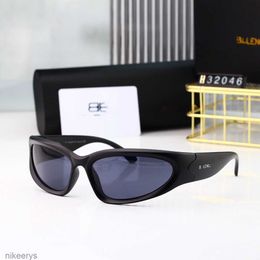 Brand b Designer Sunglasses Outdoor Sports Cycling Mirror Men Ladies Hot Girls Super Cool Technology Fashion Personality Hip Hop PZ72