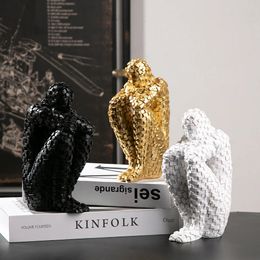 Nordic Abstract Thinker Statue Figure Miniatures Mosaic Resin Sculpture Office decoration Modern Crafts Home Decoration 240306