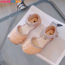 Shoes Children's Sandals Party Sequins Soft Shoes Girls Sandals Rhinestone Pearl Sandal Summer Low Heel Dance Performance Shoes 240304
