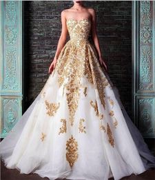Princess A Line Wedding Dresses Sweetheart Neck Gold Lace Appliques Beaded Floor Length Vintage Bridal Reception Gowns Sleeveless Corset Plus Size Bride Wear 2024