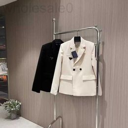 Women's Suits & Blazers designer High end design sense, white small suit jacket, women's 2023 spring and autumn new niche fashion casual FKHQ