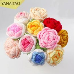 Decorative Flowers 6pcs Artificial Knitting Flower Rose Bouquet Simulation Hand-Knitted Crochet Fake Floral For Wedding And Home Decoration
