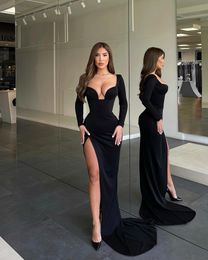 Sexy Simple Black Plus Size Sheath Prom Dresses Long for Women Long Sleeves Sweetheart Satin Pleats Sweep Train High Side Split Birthday Evening Party Pageant Gowns
