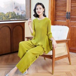 Women's Two Piece Pants Miyake Pleat Spring Women Round Neck Temperament Sweet Beauty God Looks Thin And Light Luxury Hem Pencil