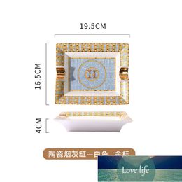 Qauitly Luxury Creative European Ceramic Ashtray Desktop End Table Living Room Bedroom Personality Ashtray Fashion Trend Ashtrays