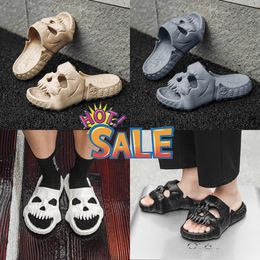 Summer Men's and Women's Slippers Solid Colour Skull Head Flat Heel Sandals by Yueyuxtlx Designer High Quality Fashion Slippers Waterproof Beach Sports Slippers GAI