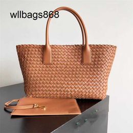 Handbags Shopping Bottegvenetas Bag Cabat Weave Handbags Purse Genuine Leather Zipper Liner Inside Fashion Letters Large Capacity Pockets Beach Shoulder Bags