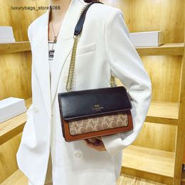 Factory Clearance New Hot Designer Handbag Womens Square Bag Chain Strip Texture and Trendy Shoulder Foreign Style