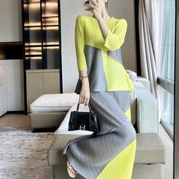 Work Dresses Miyake Pleated Two-pcs Skirt Set Women Outfit 2024 Autumn High End Contrast Color Casual Elegant Ladies Two Piece Sets