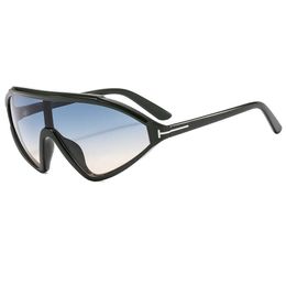 New T-shaped Trendy and Fashionable One-piece Sunglasses with Triangular Runway