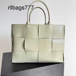 Handbag Bottegvenetas Arco Women Men Mirror Quality Bag Soft Lambskin Leather Designer Black Brown Large Shopping Bags Lady Dress Pruse