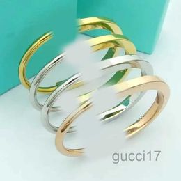 Designer Bracelet u Lock Smooth Bracelets Fashion Gold Material Half Diamond Lock Bracelet Couples 925 Silver L84W L84W