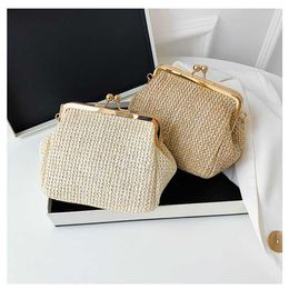 Shoulder Bags Woven Designer Handbags Tote Bag Womens Summer New Clip Chain Trendy CrossBody 240311