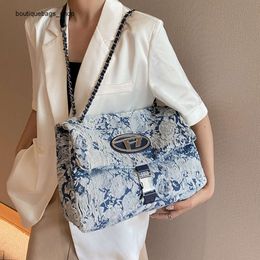Cheap Wholesale Limited Clearance 50% Discount Handbag New High-end High-capacity Tote Bag for Women Fashion Chain Bag Versatile Commuter