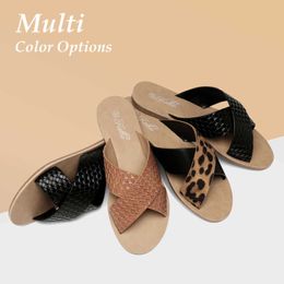 HBP Non-Brand Wholesale Summer Outdoor Beach Comfortable Fashion Ladies Slippers Sandals Flat Women Slippers