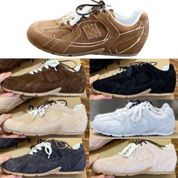 Brand Designer Sports Shoes 2024ss Spring Summer New Women Designer Sneakers Rubber Sole Suede Upper Men Fashion Casual Shoes Top Quality Outdoor Running Shoes 35-45