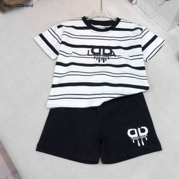 New baby clothes Gradient stripe design kids Short sleeve two-piece set girls tracksuits Size 90-150 CM summer boys t shirt and shorts 24Mar