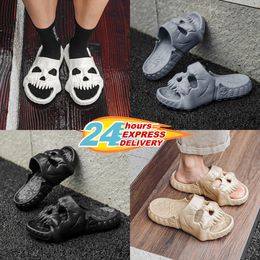 Summer Men's and Women's Slippers Solid Colour Skull Head Flat Heel Sandals Depusw Designer High Quality Fashion Slippers Waterproof Beach Sports Slippers GAI