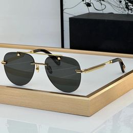 Sunglasses 2024 High Quality Fashion Beach Vacation Women Trend Designer Male Car Driver Alloy