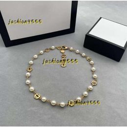 Pendant Necklaces Chic Flower Necklace Women Designer Jewellery Golden Chain Necklace For Womens Luxury Letters Jewelrys With Pearl Jewellery Necklaces Party 2024
