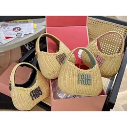 Cheap Wholesale Limited Clearance 50% Discount Handbag New Beach Holiday Style Grass Woven Bag Letter Carrying Basket Fashion Vine Handbag Womens