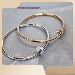 Original 1to1 Cartres Bracelet Seiko Edition Fine No Diamond Band Nail Smooth Face Craft Valentines Day Gift Light Luxury Design