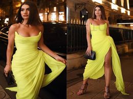 Sexy Lemon Yellow 3D Chiffon Pleated Evening Dresses 2022 Saudi Arabic Women Strapless Side Slit Prom Party Gowns Robe De Soiree V6962071