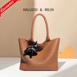 Store High Quality Design Bag Textured Handmade Woven Casual Large Capacity Tote New Summer Fashion Versatile Commuting Shoulder for Women