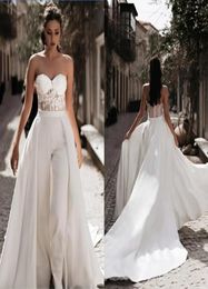 2022 Detachable Train Wedding Dresses Jumpsuits Strapless Lace See Though Top Open Back Court Train Bridal Dress Beach Wedding Gow3538088