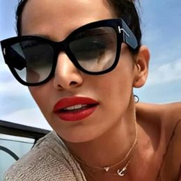 Sunglasses Women Sunglasses New Fashion Brand Designer Cat Eye Female Gradient Points Sun Glasses Big Oculos feminino de sol UV400L2403