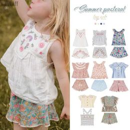 T-shirts Korean Childrens Shirts Shorts For 2024 New Spring Summer Baby Girls Holiday Sleeveless Floral Top Blouse Shorts ClothingsC24319