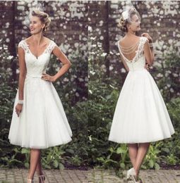 1920s Elegant TeaLength Wedding Dresses retro V Neck Cap Sleeves Appliques Lace Tulle Ball Gown Short country Wedding Dresses1353164